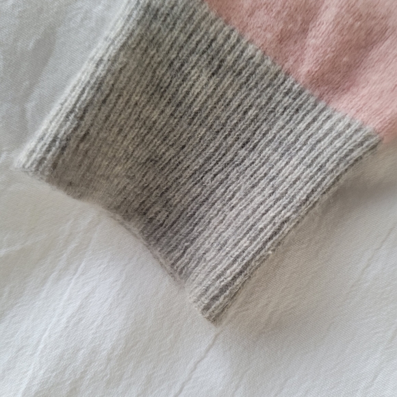 SKULL CASHMERE SWEATER - Picture 7 of 10